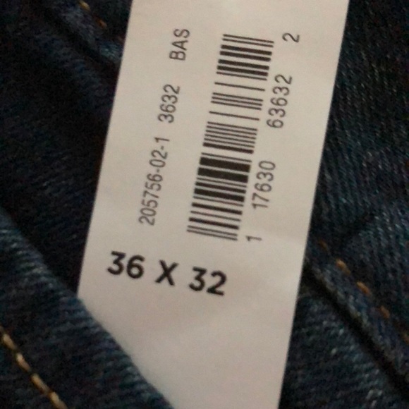 Jeans - Picture 2 of 4